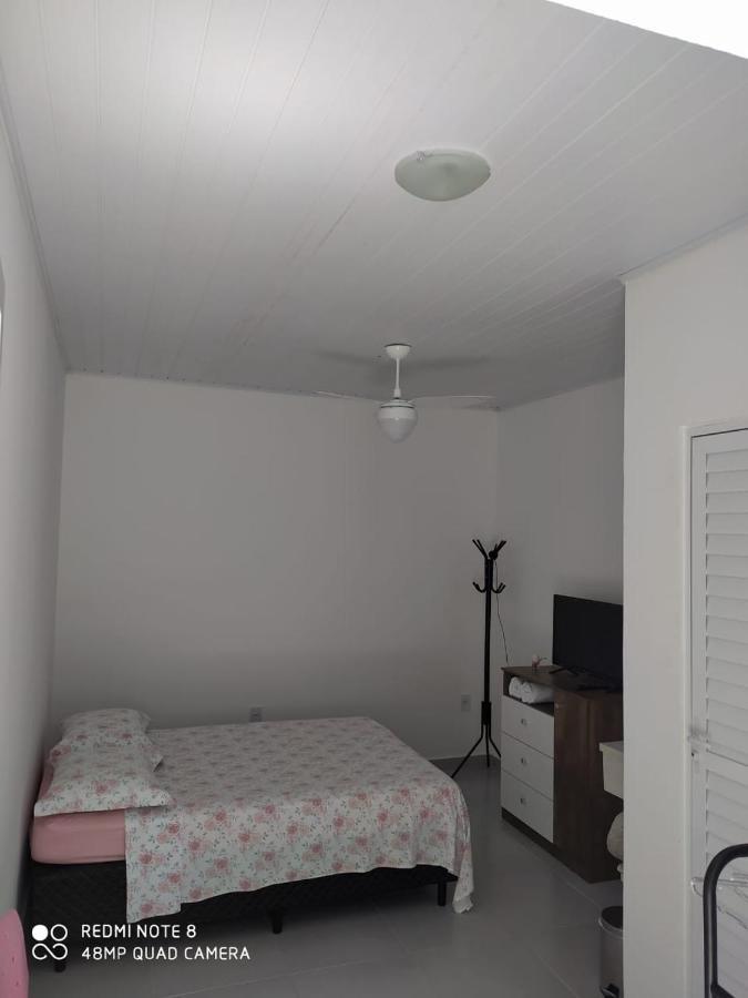 شقة Pousada Casa Verde - Quartos Individuais - Smart Tv 32 - E Banheiro Privativo Itajaí المظهر الخارجي الصورة