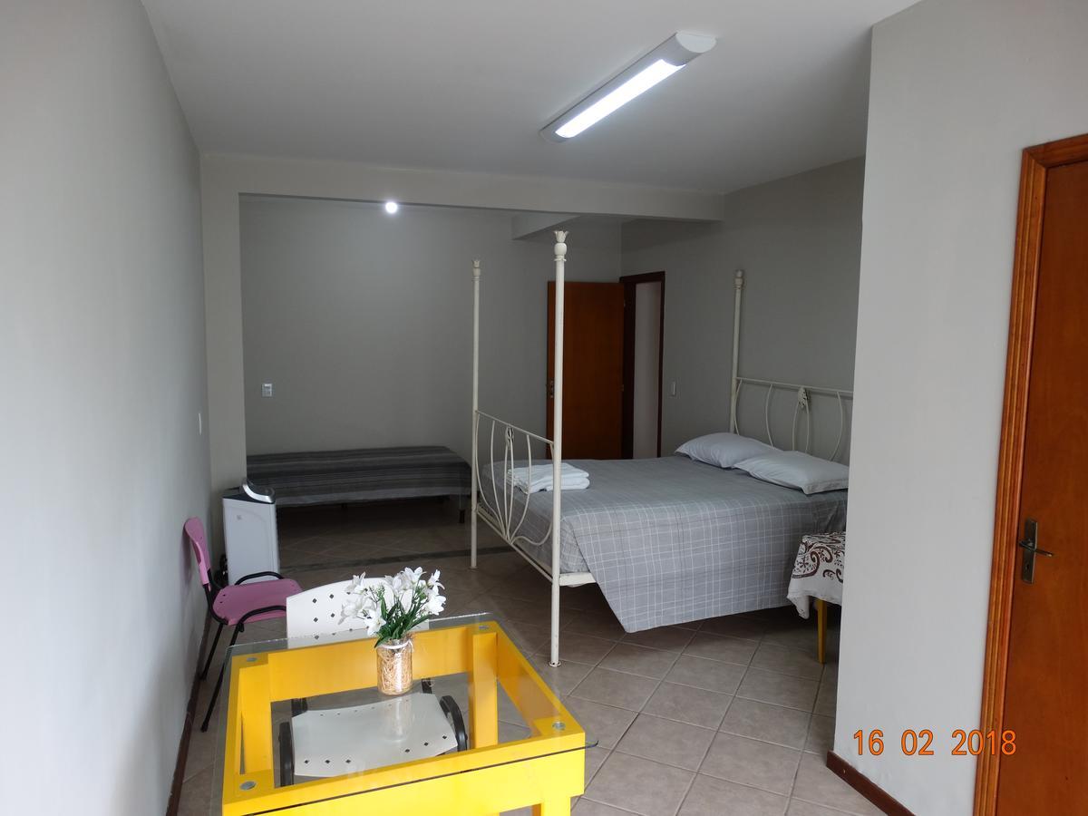 شقة Pousada Casa Verde - Quartos Individuais - Smart Tv 32 - E Banheiro Privativo Itajaí المظهر الخارجي الصورة
